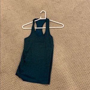Athletic tank top